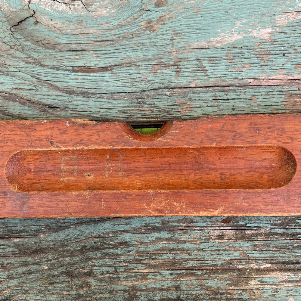 Early 1900s Wooden Level - Picture 7 of 9